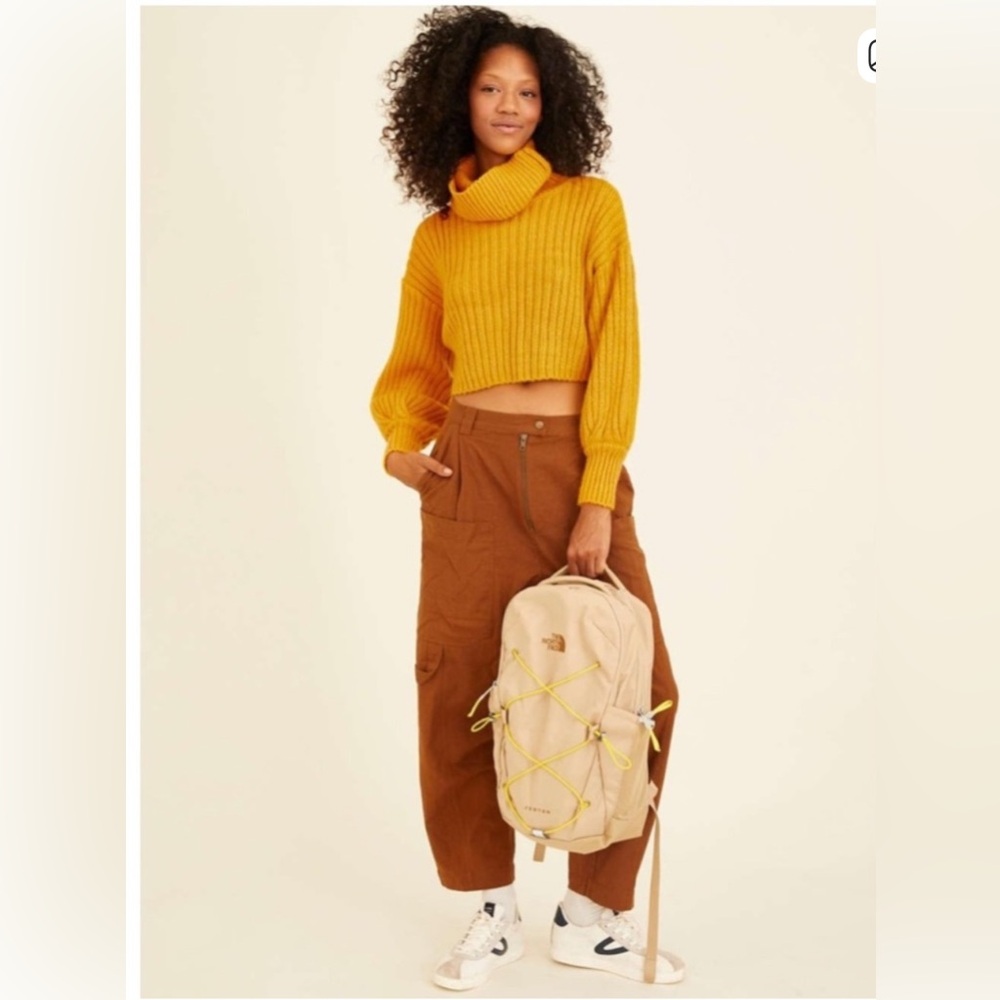 Urban Outfitters MIA Turtle Neck Sweater Mustard Women’s Size SP